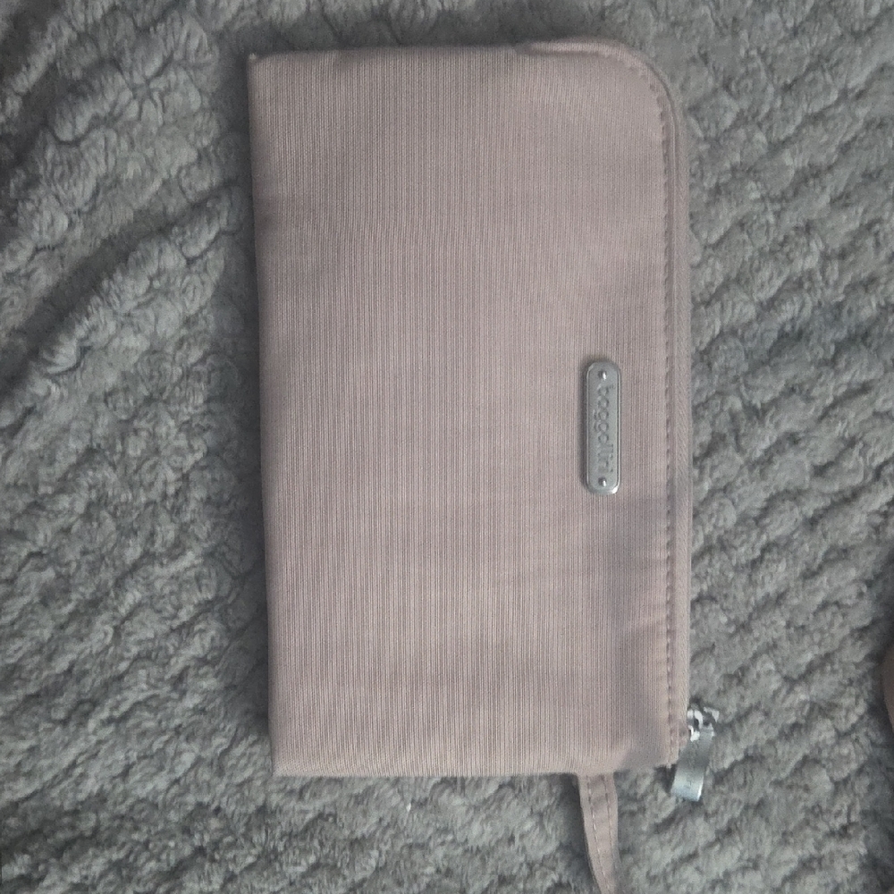 Baggallini Pink Crossbody Bag - Picture 3 of 8